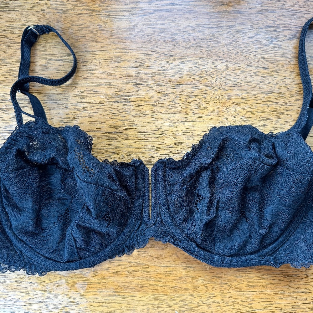 34DD Auden Bras